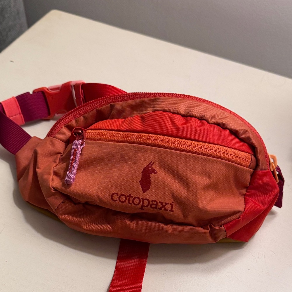cotopaxi Red & Orange Del Día Hip Pack